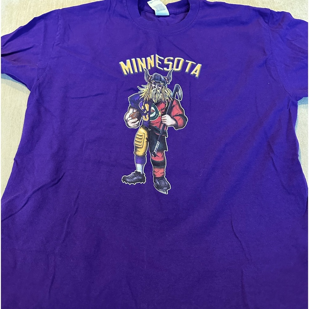 Minnesota Sports - Men’s Medium - worn once